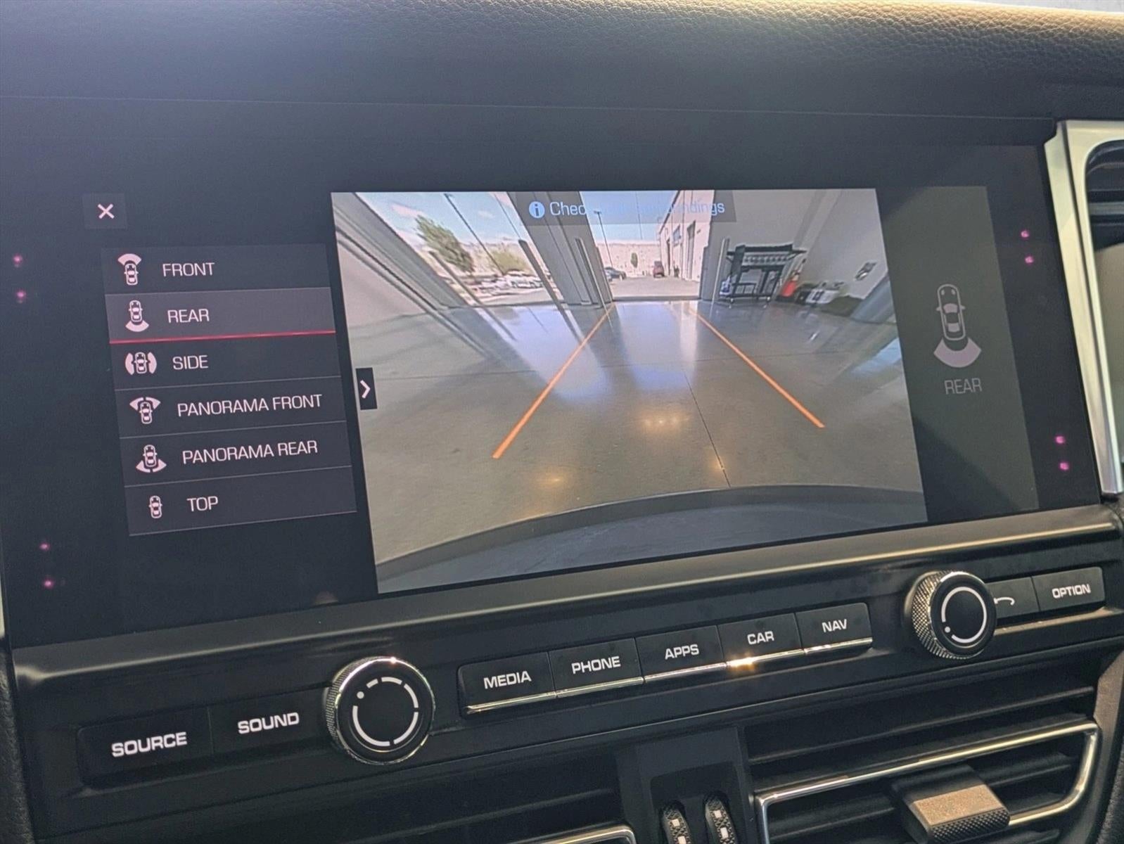 2021 Porsche Macan AWD