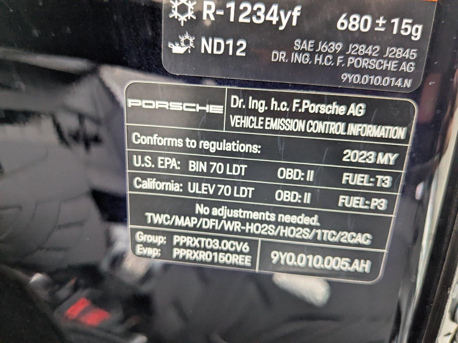 2023 Porsche Cayenne Platinum Edition AWD