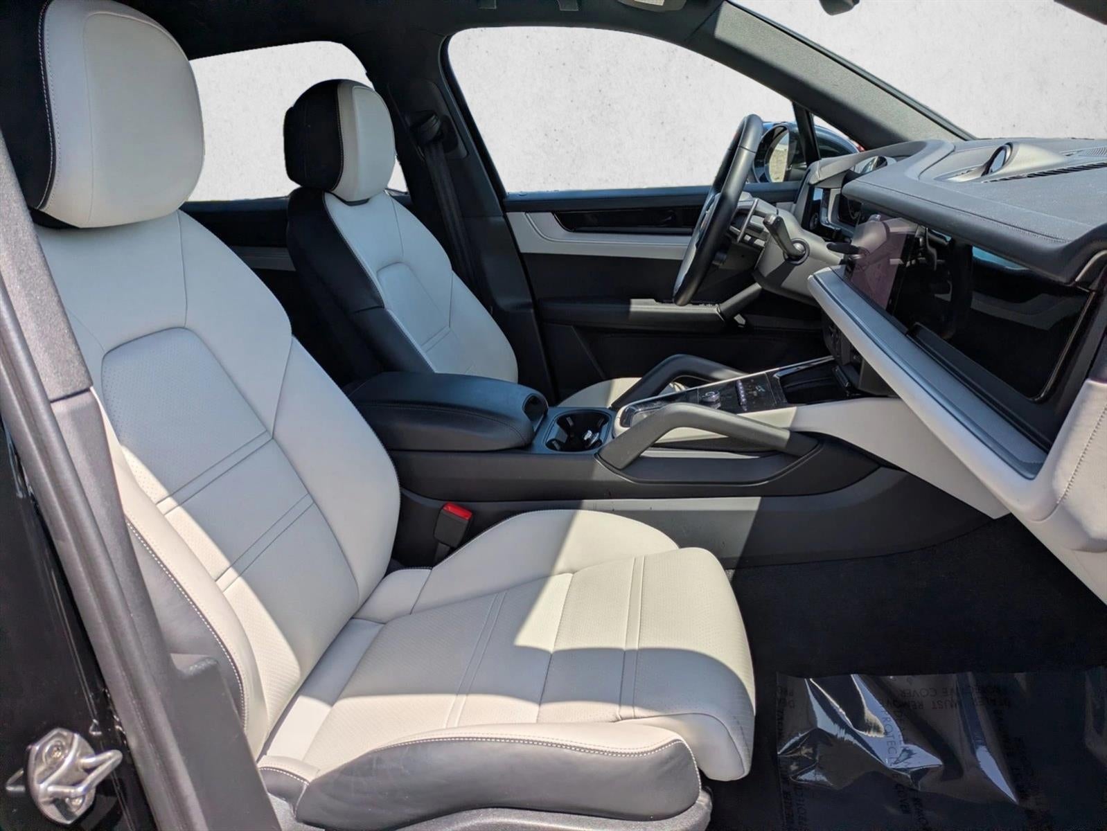 2024 Porsche Cayenne AWD