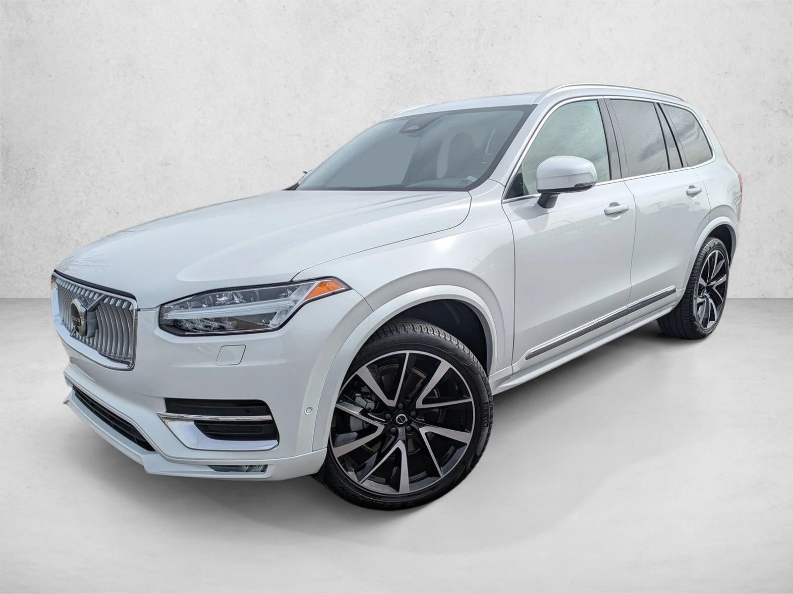 2023 Volvo XC90 B6 AWD Plus 7P